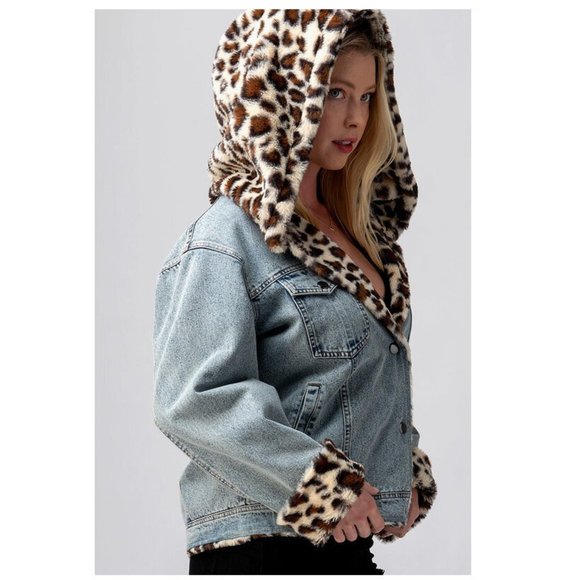 SOLD OUT Reversible Leopard Faux Fur Hooded Denim Jacket - Picture 4 of 11